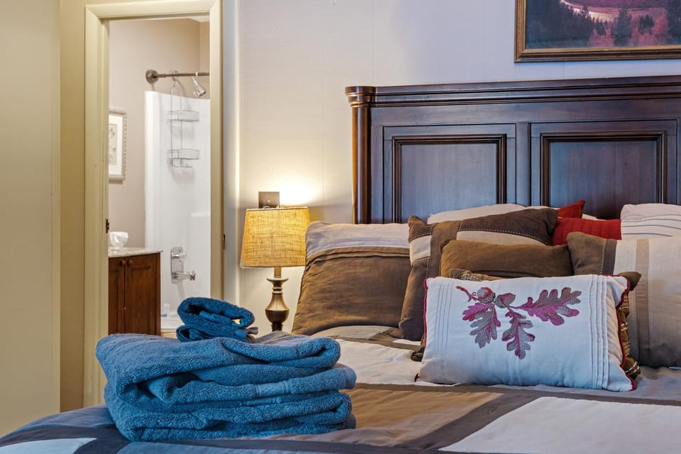Luxury Condo Tucked in the Heart of Killington House in Mendon