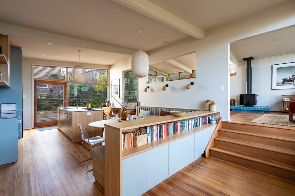 Modern Mid-Century Retreat House in Dunedin