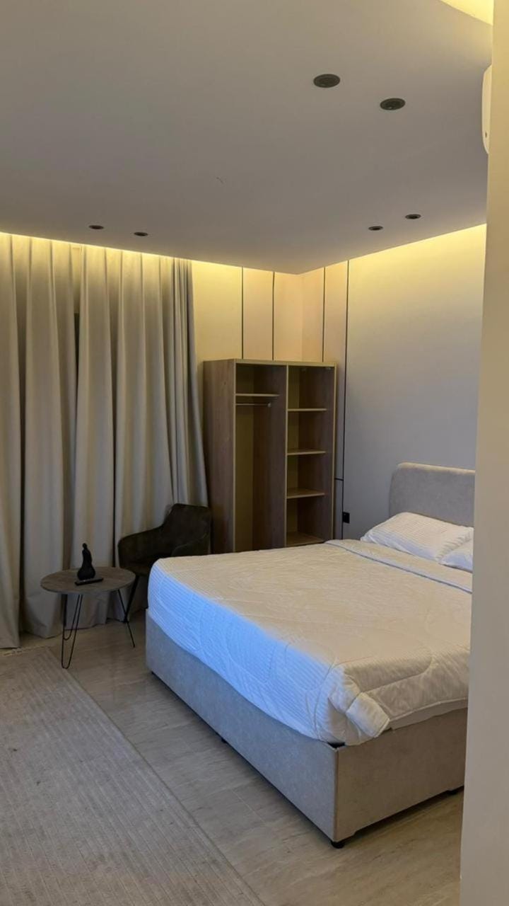 استديو أنيق بتصميم حديث Apartment in Al Khobar