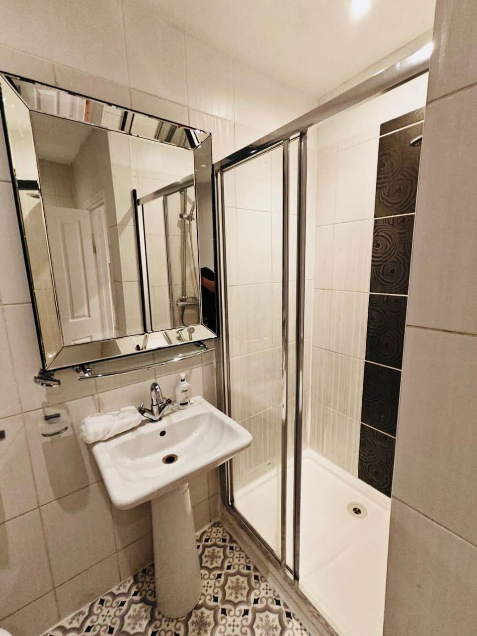 2 bedroom flat in Putney by the River Apartment in London Borough of Richmond upon Thames