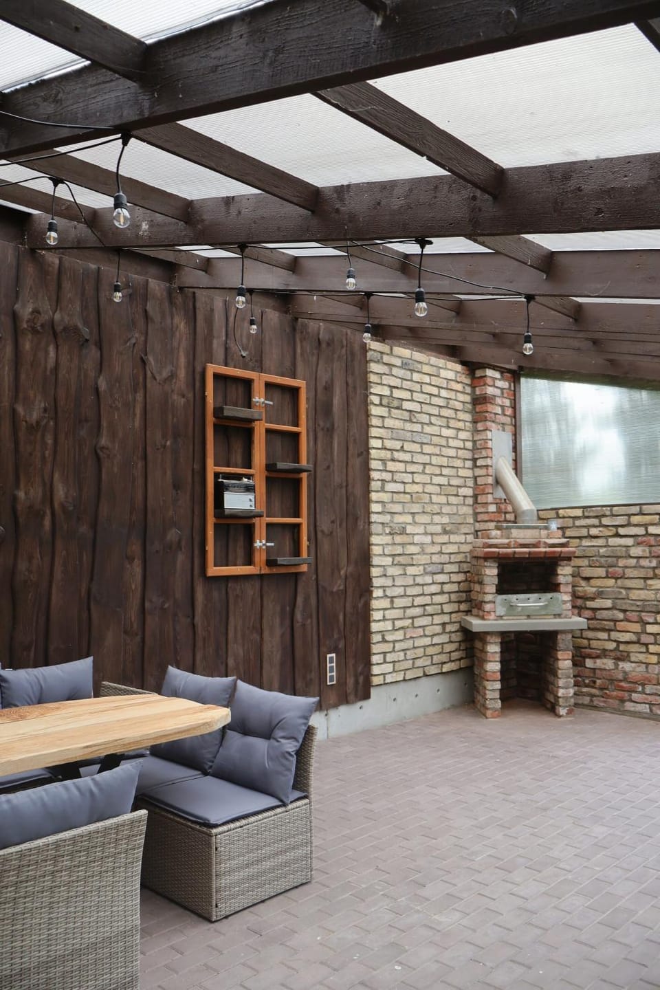 Patio, Seating area