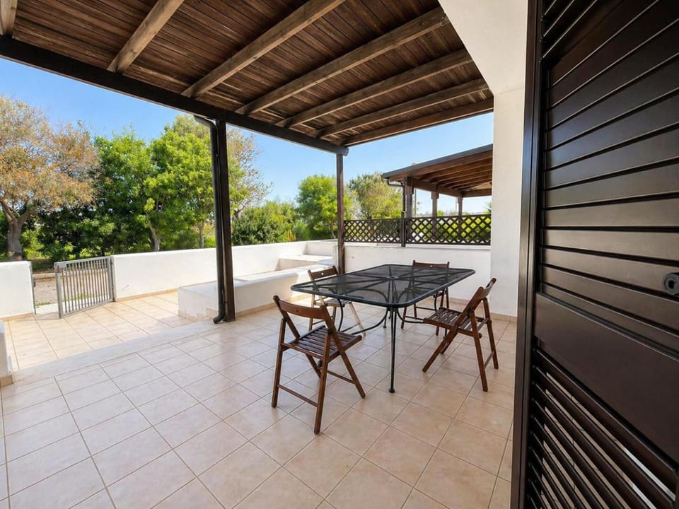 Patio, Dining area