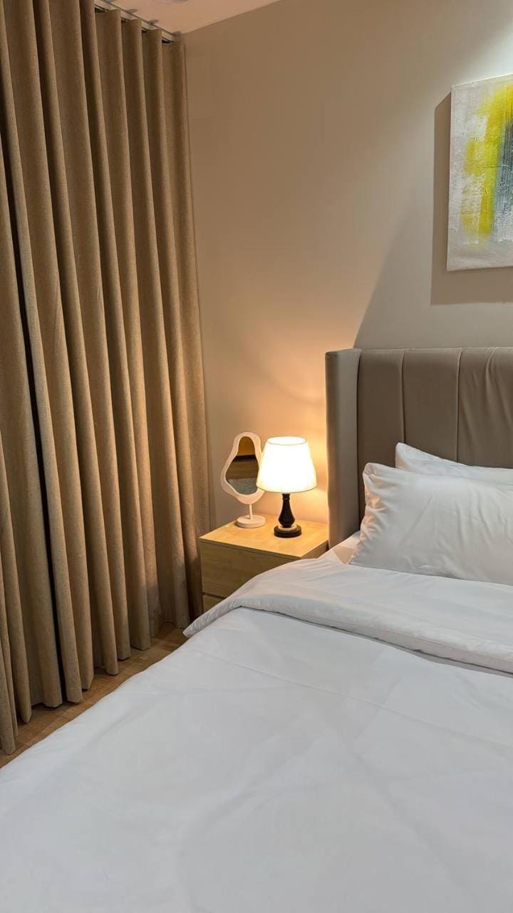 شقه غرفه و صاله حي الملقا - نورسين Apartment in Riyadh