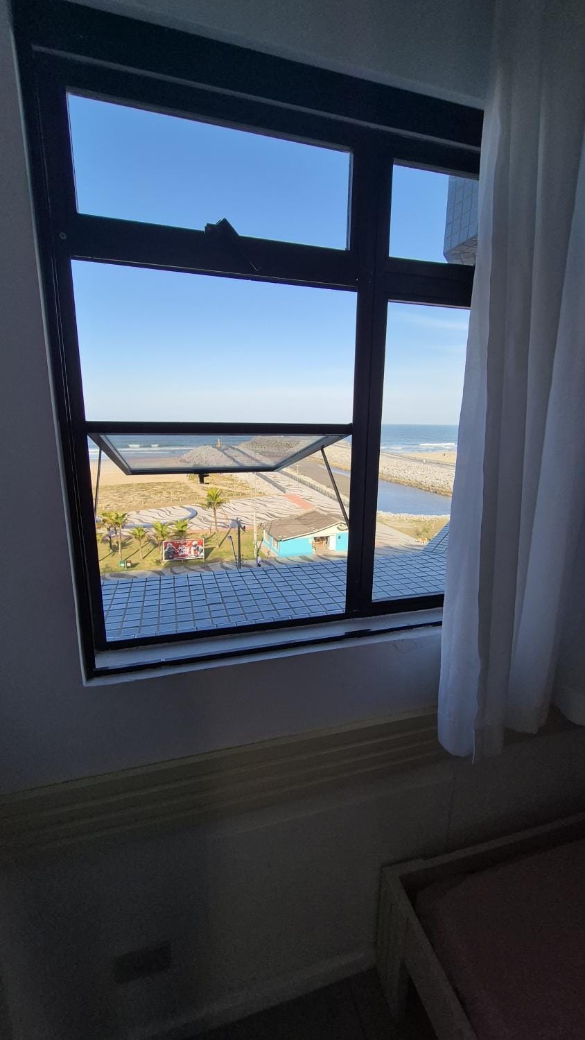 Ap Matinhos - Pé na areia e Vista para o Mar - Praia Brava - Caiobá Apartment in State of Paraná