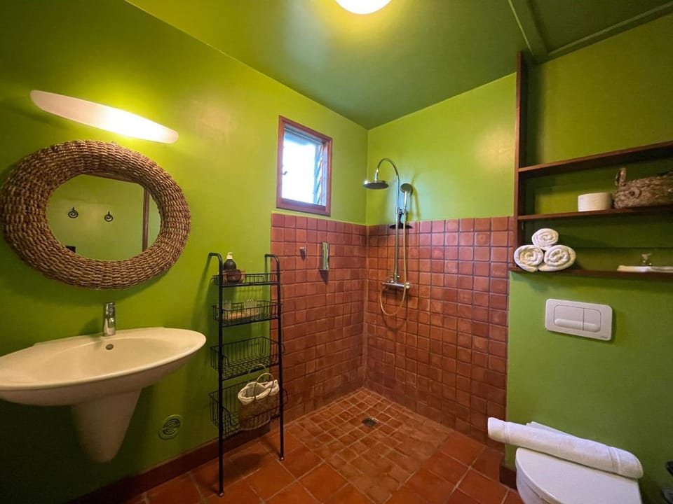 Gîte cosy pour 2 à Sainte-Rose, jardin créole - FR-1-786-43 House in Réunion