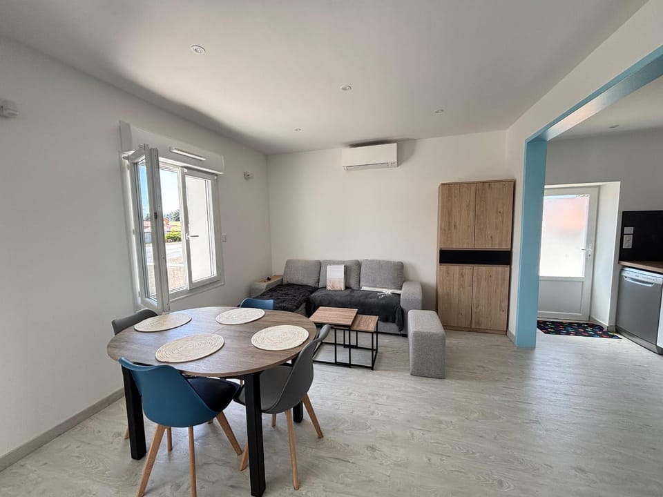 Maison rénovée 4 pers – Cour fermée et parking House in Olonne-sur-Mer