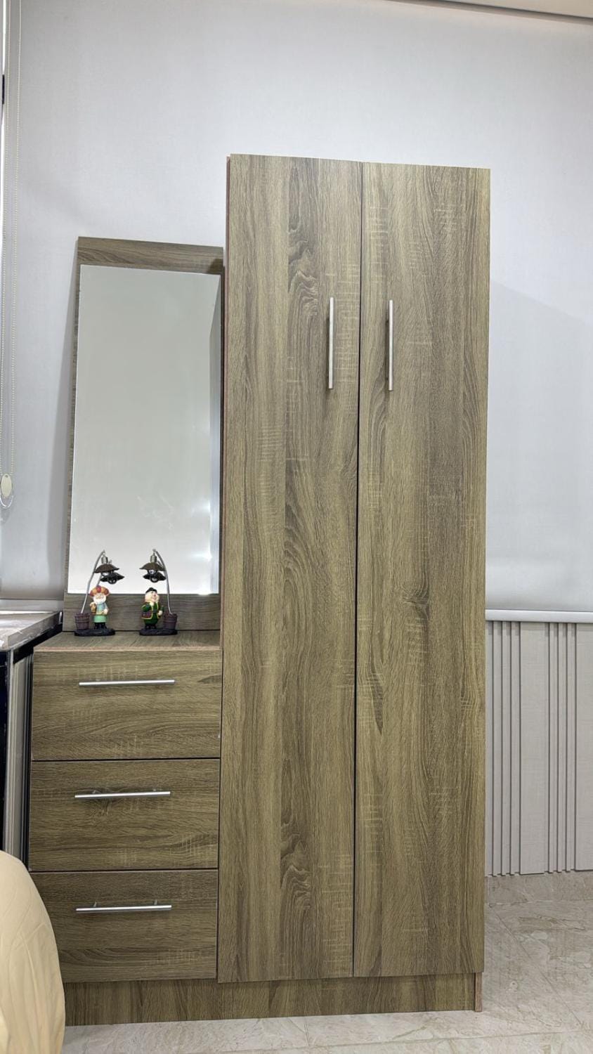 wardrobe