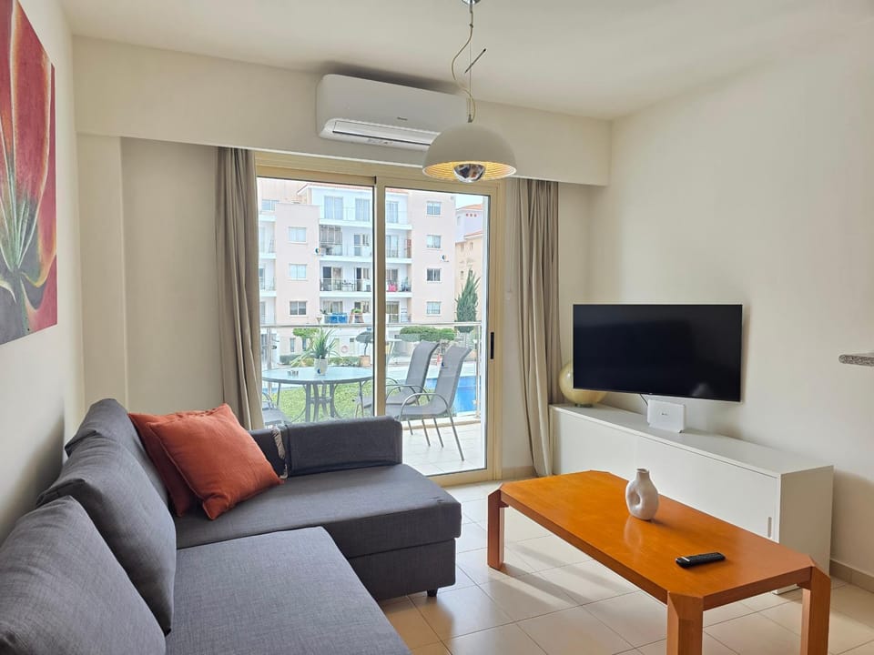 Crystalview Elysia by Staycom Apartment in Yeroskipou