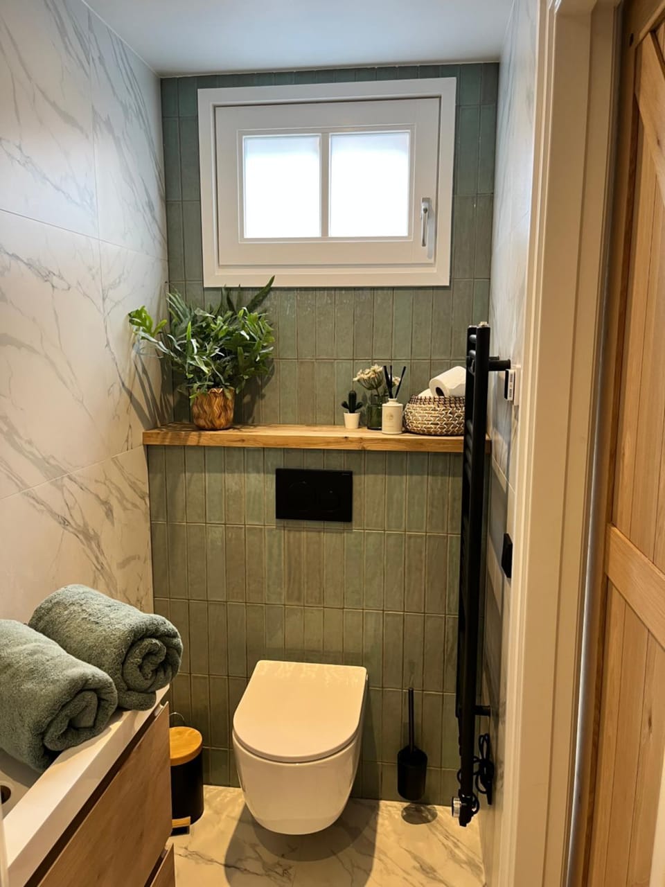 Shower, Toilet, Bathroom, towels, towels