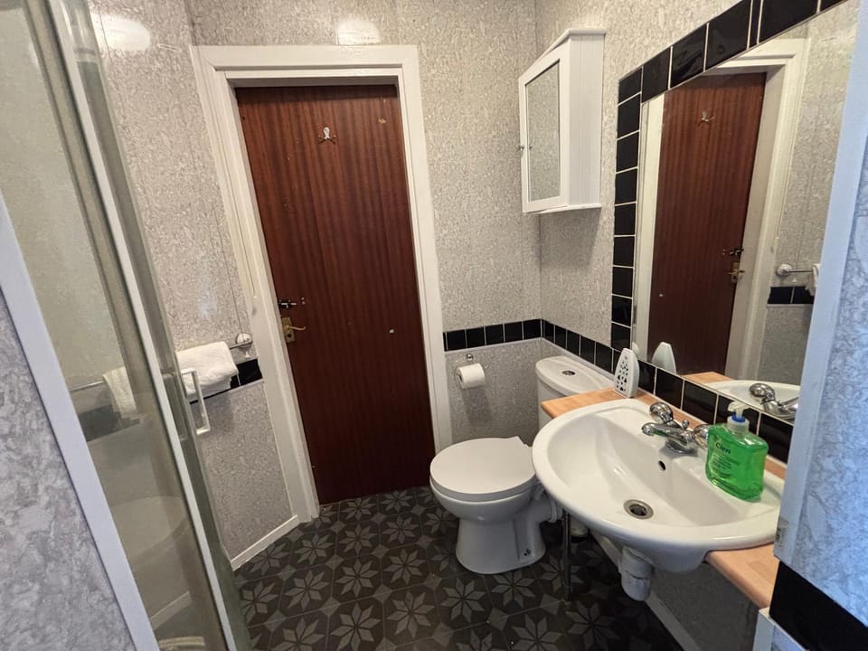 Affordable Golden Mile Hotel In Blackpool Close To The Beach And Blackpool City Centre With Free Street Parking Subject To Availabilty Hotel in Blackpool
