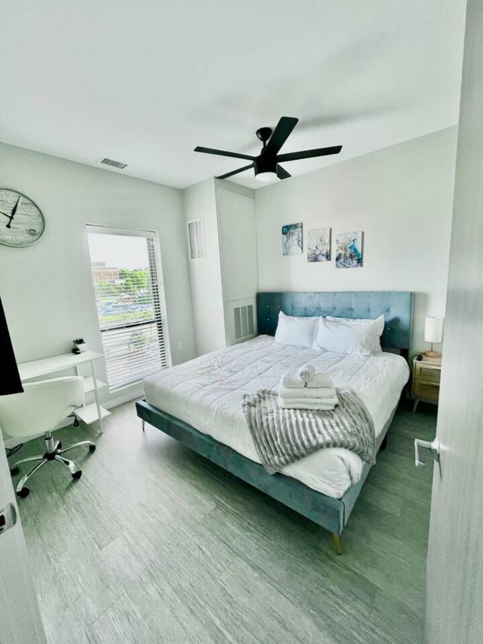 Skyline Solace Apartment in Des Moines