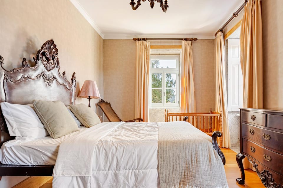 Bed, View (from property/room), Photo of the whole room, Bedroom