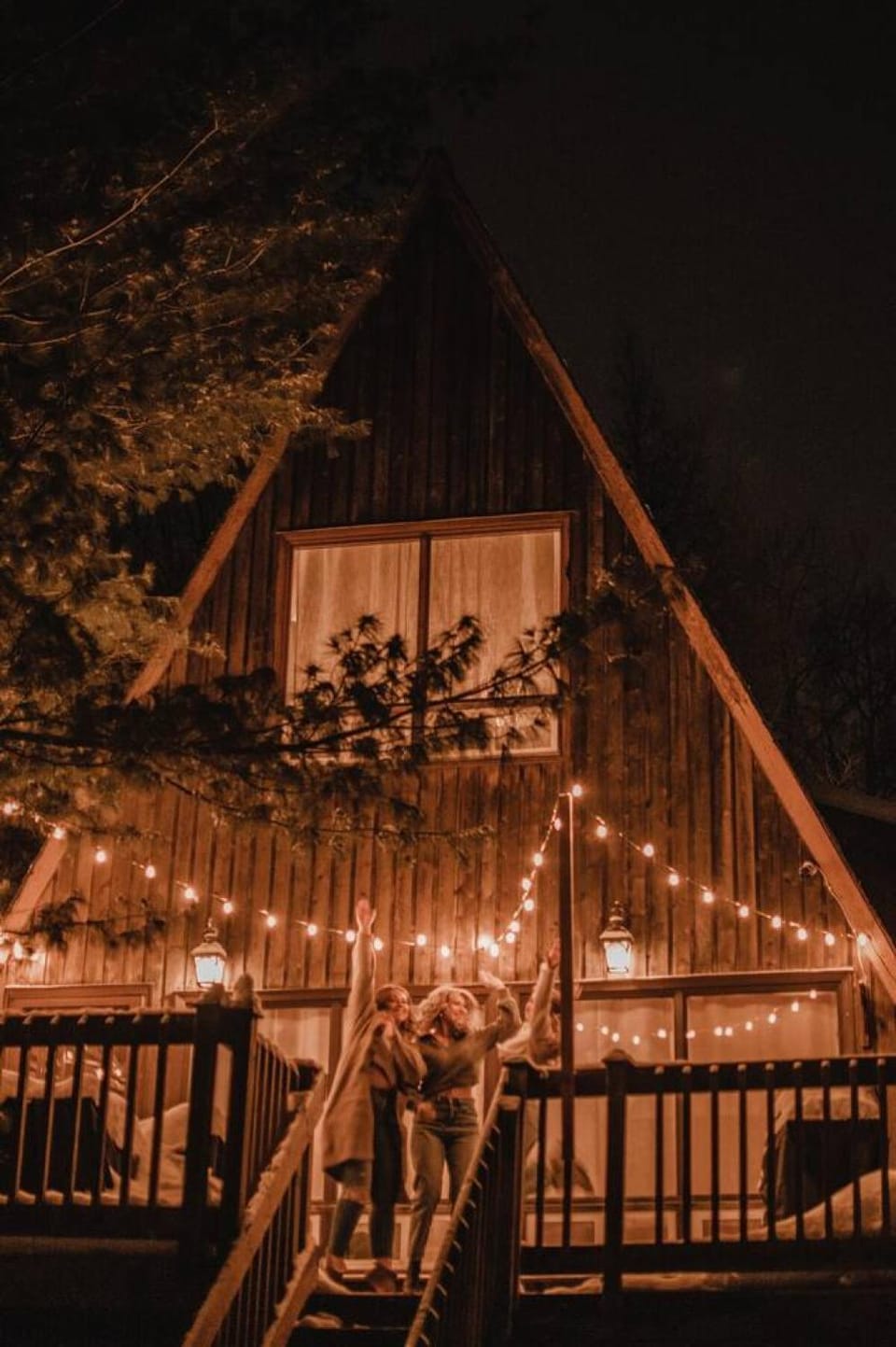 Rustic A-Frame with Hot Tub, Fire pit, and BBQ. Country House in Sudbury