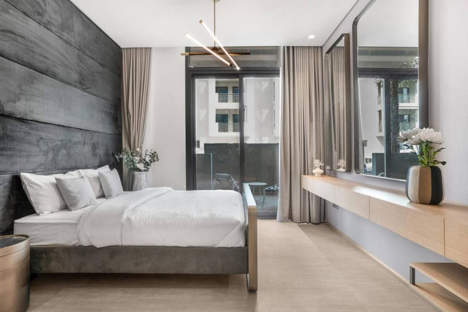 Brand New Luxury Studio in JVC Apartment in Dubai