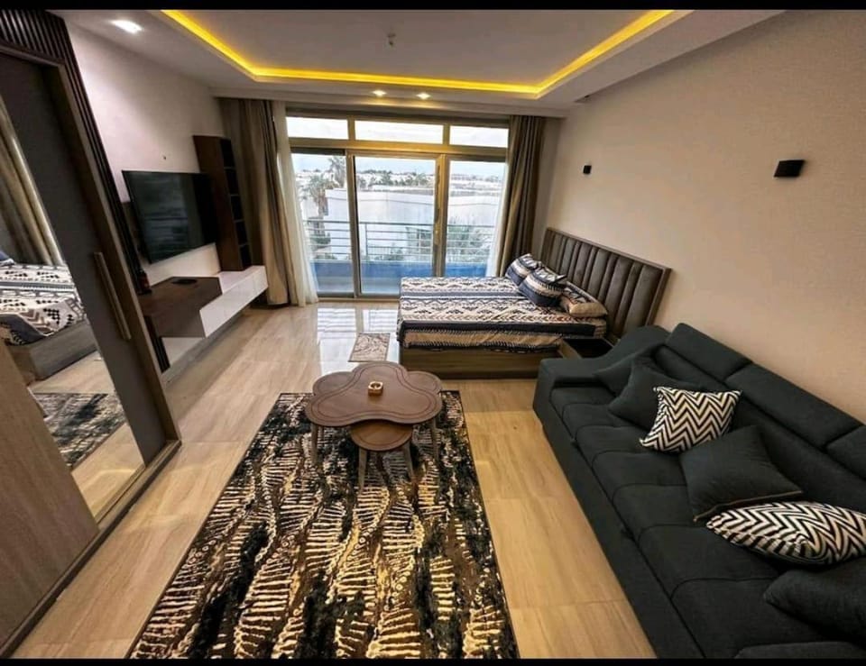 ميراج باي Capsule hotel in Hurghada