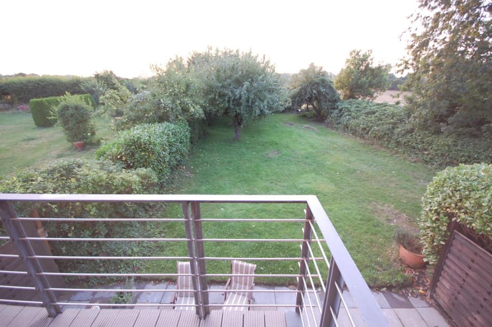 Garden, Balcony/Terrace