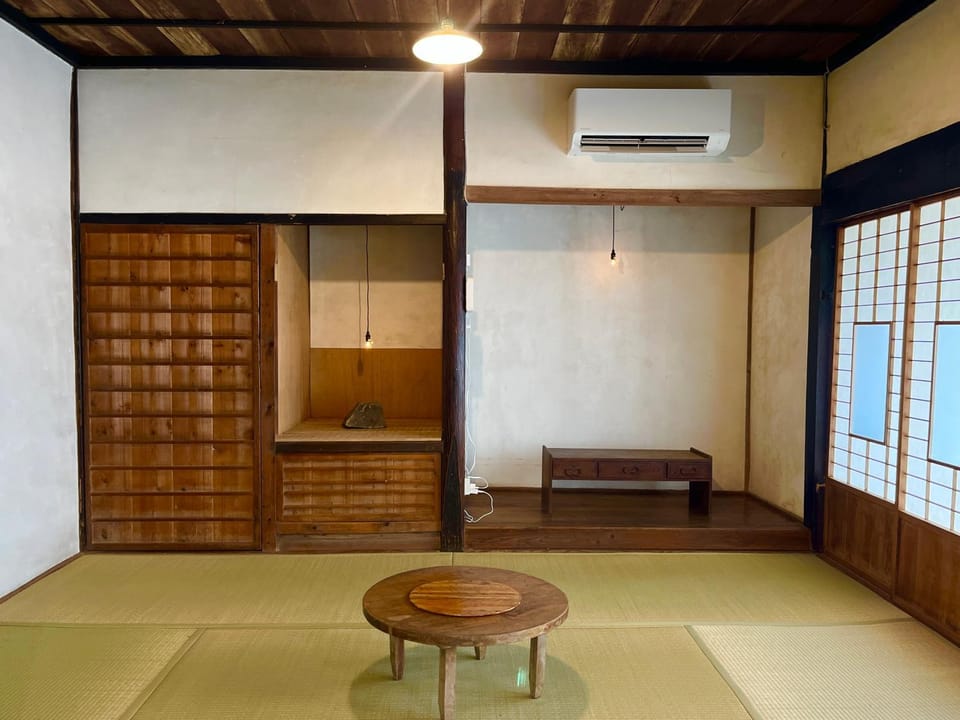 Living room, air conditioner