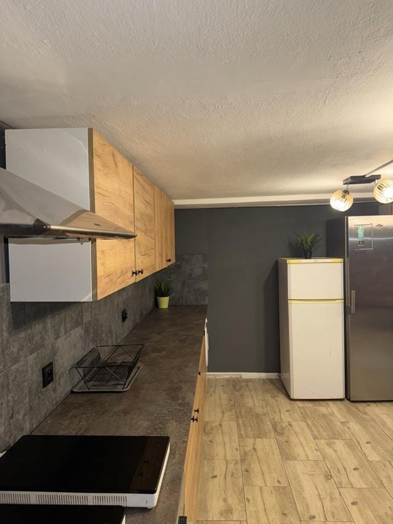 Kitchen or kitchenette, Kitchen or kitchenette, stove