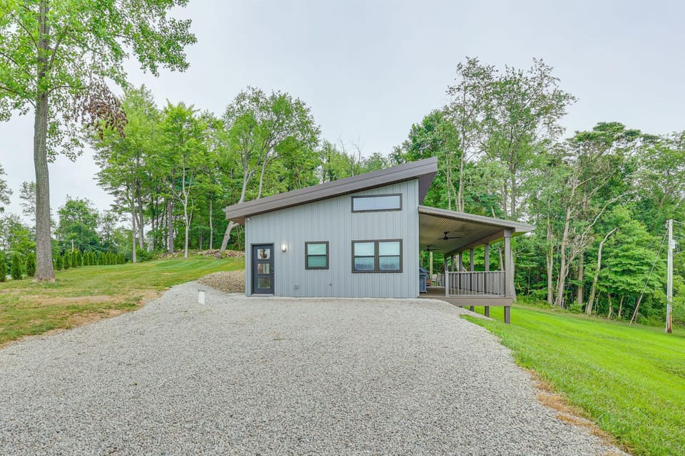 4 Mi to Mohican River: Ohio Amish Country Cottage House in Ohio