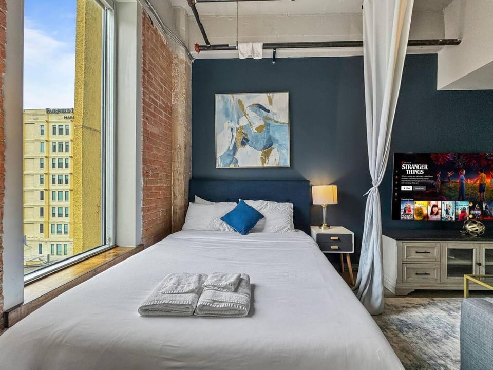 Comfy 605 3bd Sleeps 14 Free Parking Apartment in Dallas