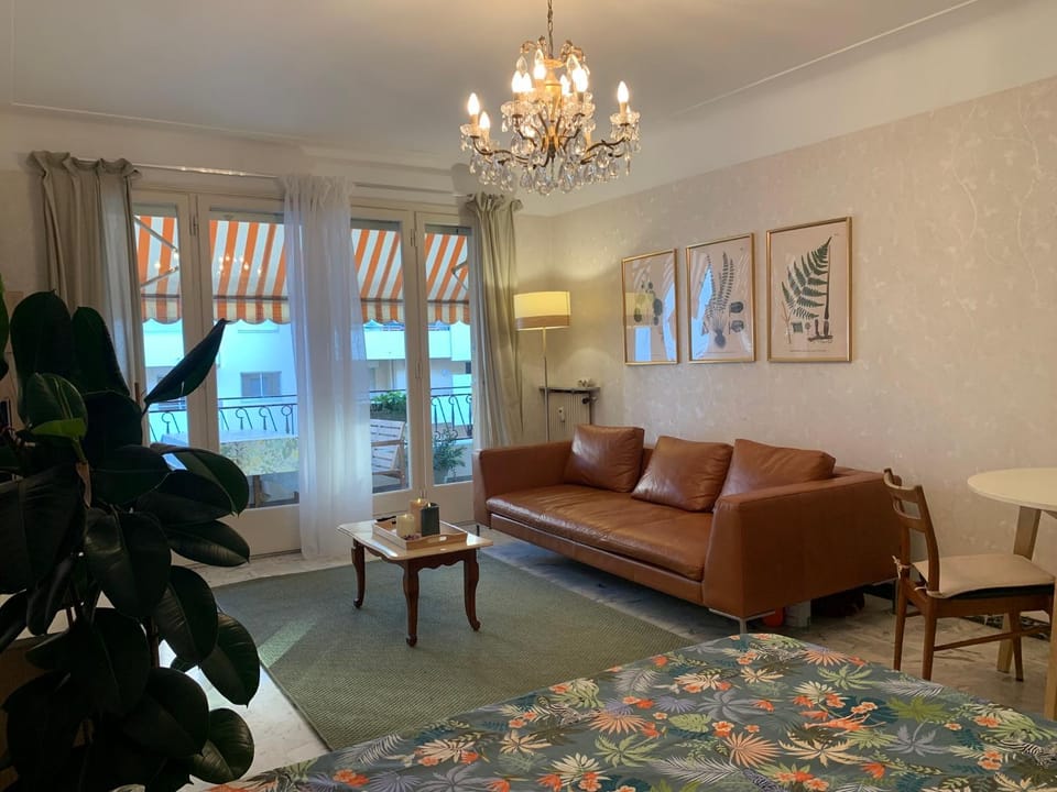 Spacious appartement near the beach Apartment in Menton