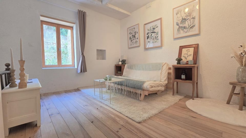 L'Hirondelle House in Nouvelle-Aquitaine