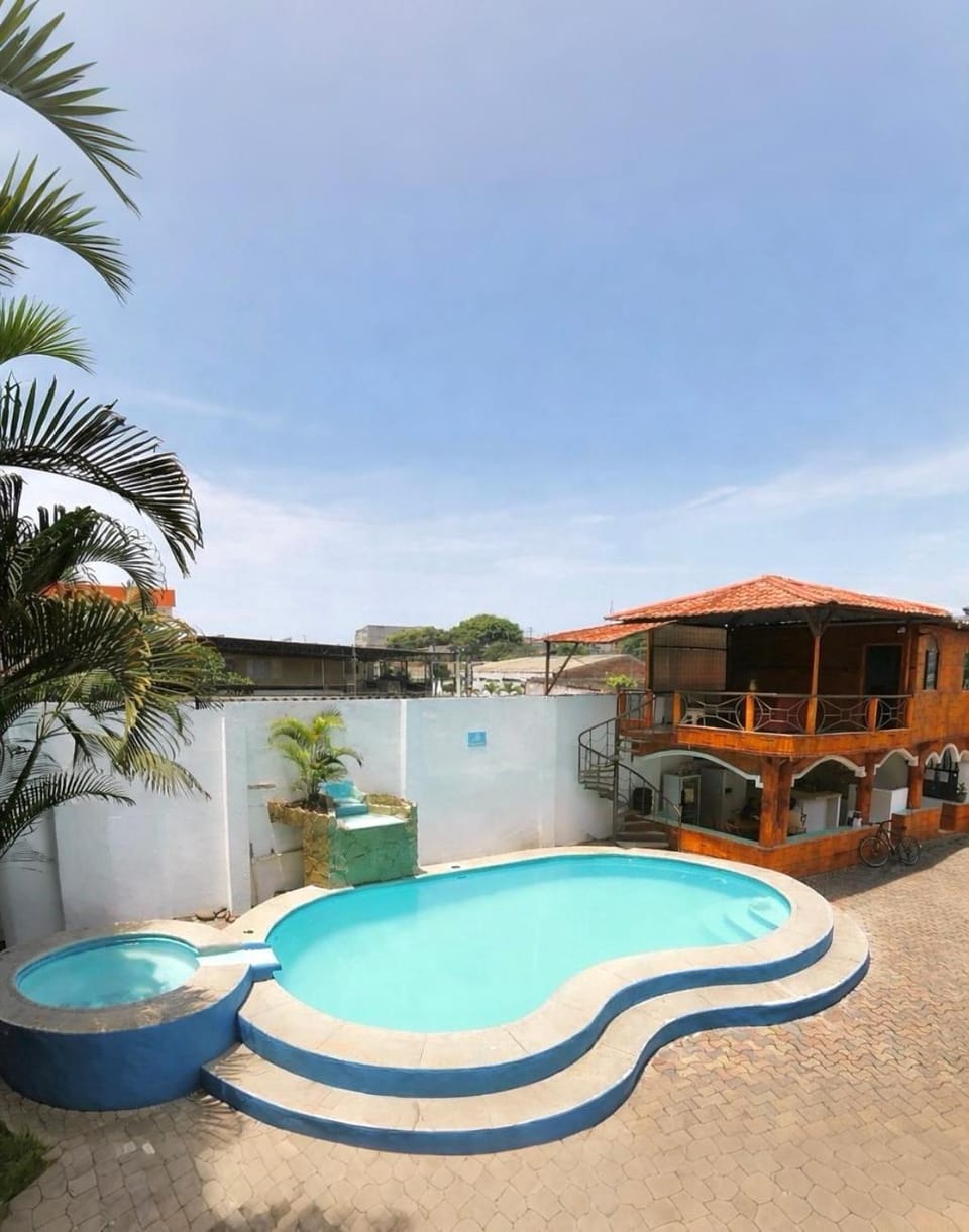 ECUADOR Hotel Pedernales MrRobert Hotel in Manabí Province