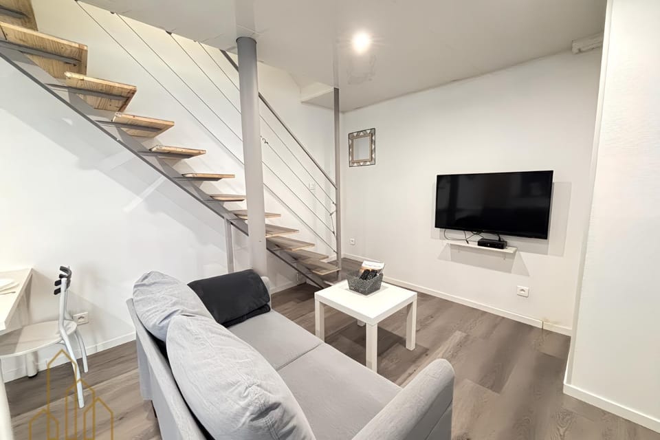 Le Ferdinand II - Chic & Central Apartment in Auvergne-Rhône-Alpes