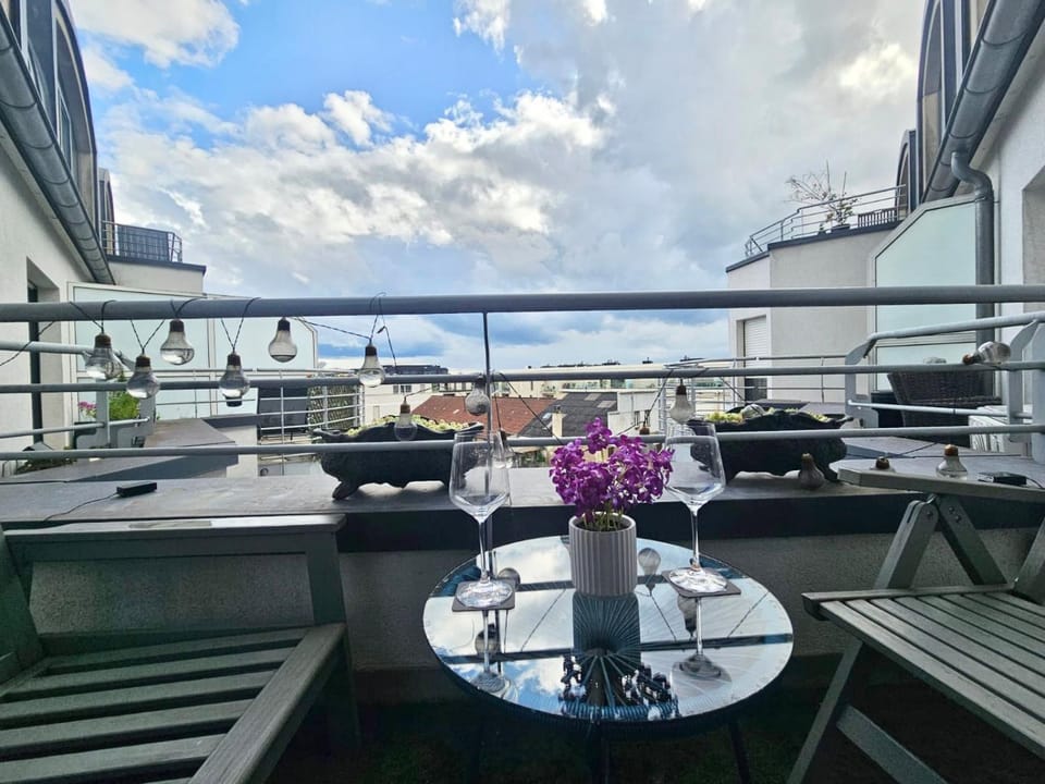 Urban comfort 1BR flat w terrace&parking Apartment in Luxembourg