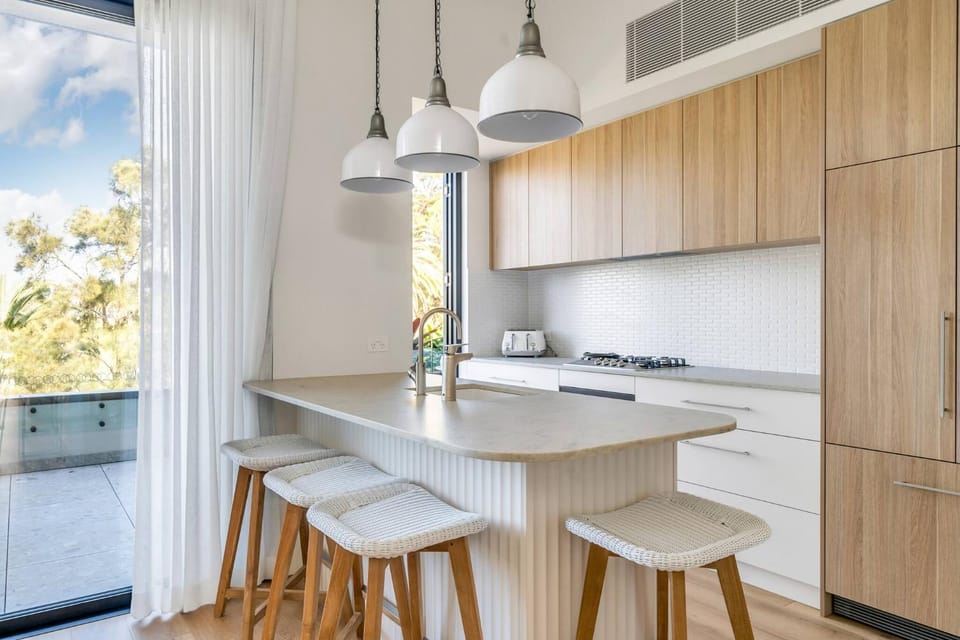 Kitchen or kitchenette, Dining area, kitchen