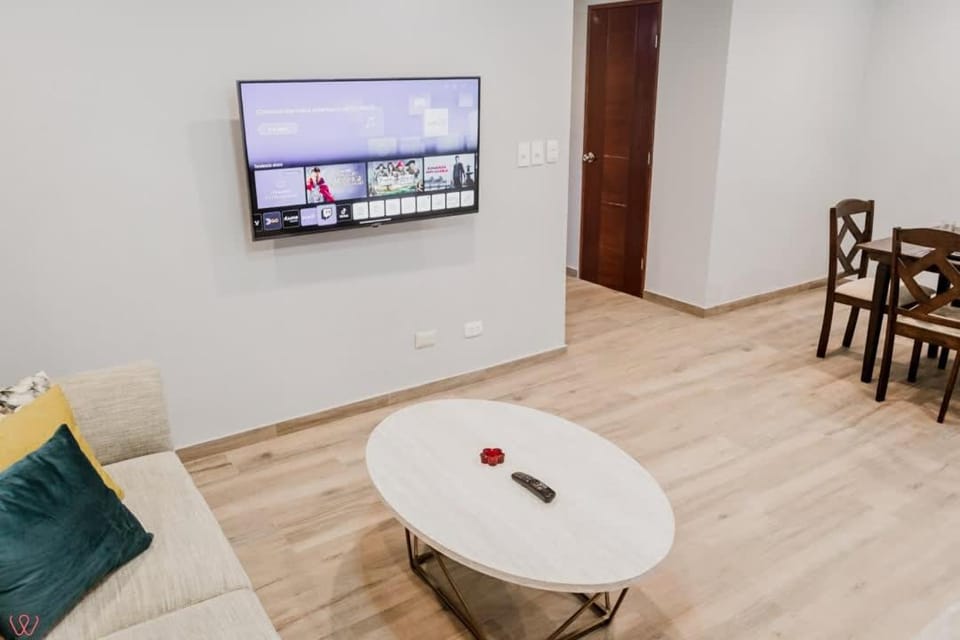 3BR with Bright Style for 6 in San Borja House in San Borja