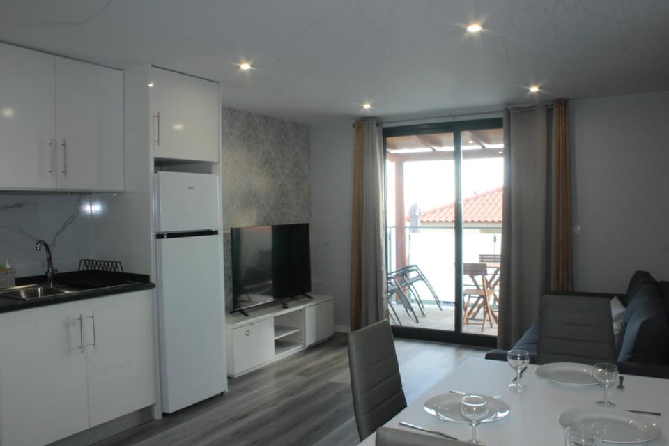 Kitchen or kitchenette, Living room