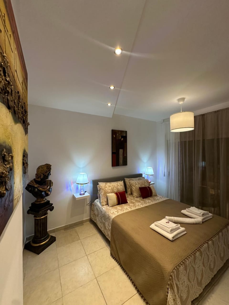 Living SKG 2 Apartment in Thessaloniki