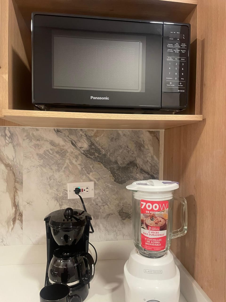 Coffee/tea facilities, minibar