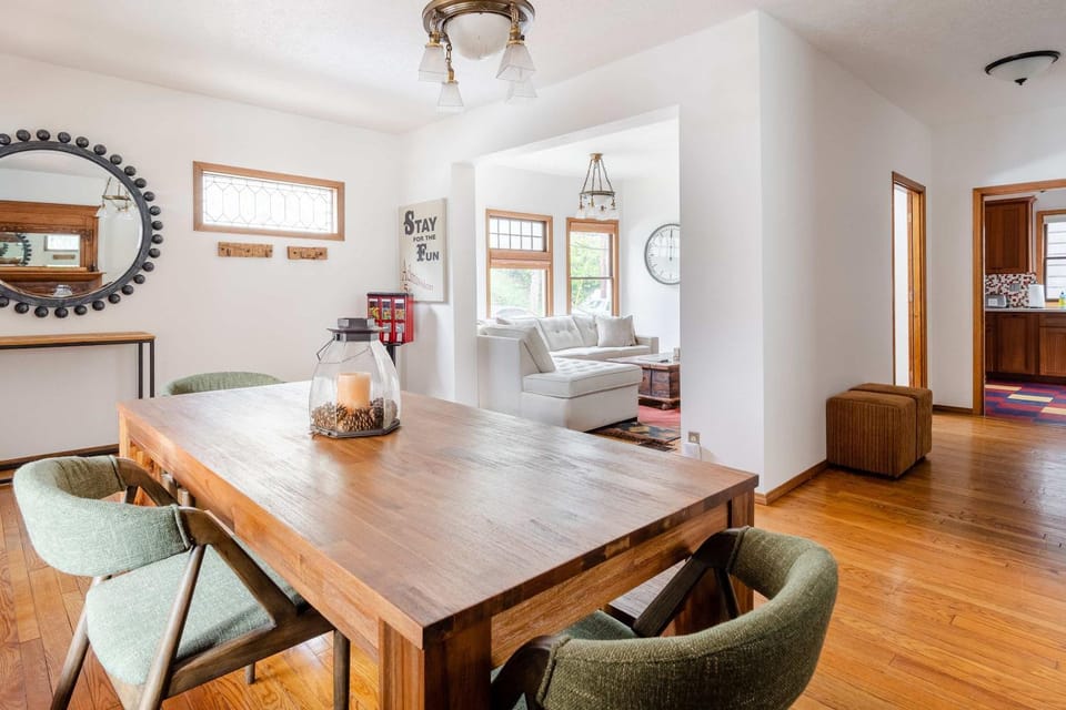 Preserved 1907 Classic 2BR - 92 WalkScore House in Portland