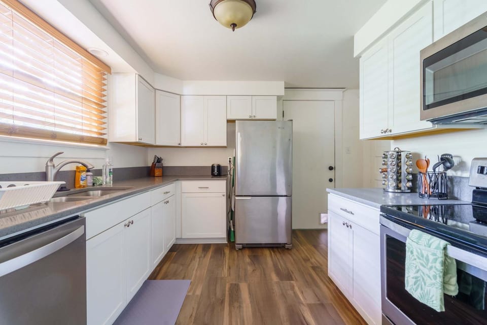 Remodeled Home in the Heart of Hawthorne House in Portland