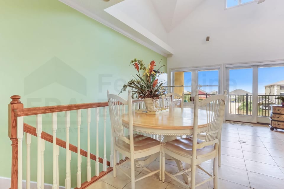 241 S Fletcher Ave House in Fernandina Beach