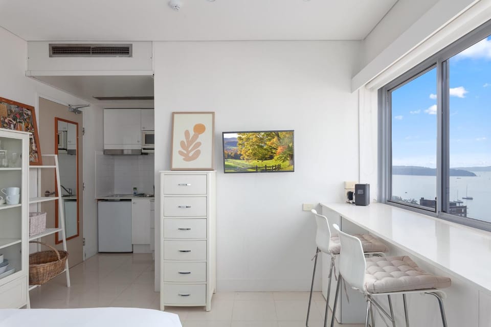 Studio in Elizabeth Bay with City Views Apartment in Sydney