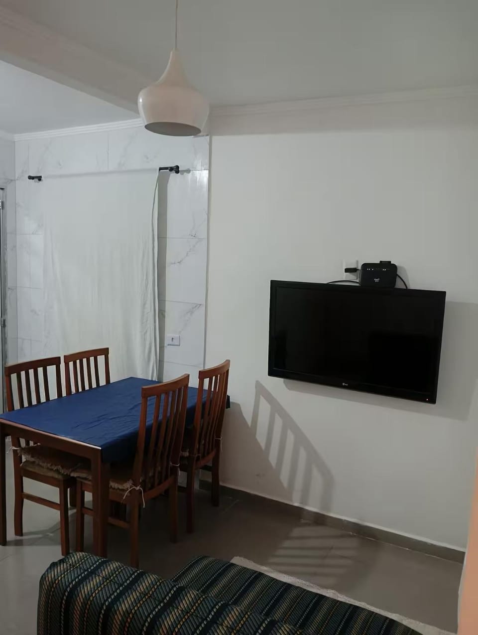 Communal lounge/ TV room, TV and multimedia, Living room