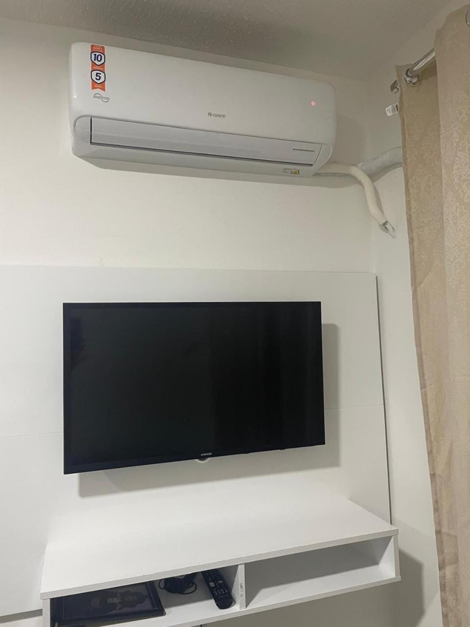 TV and multimedia, air conditioner
