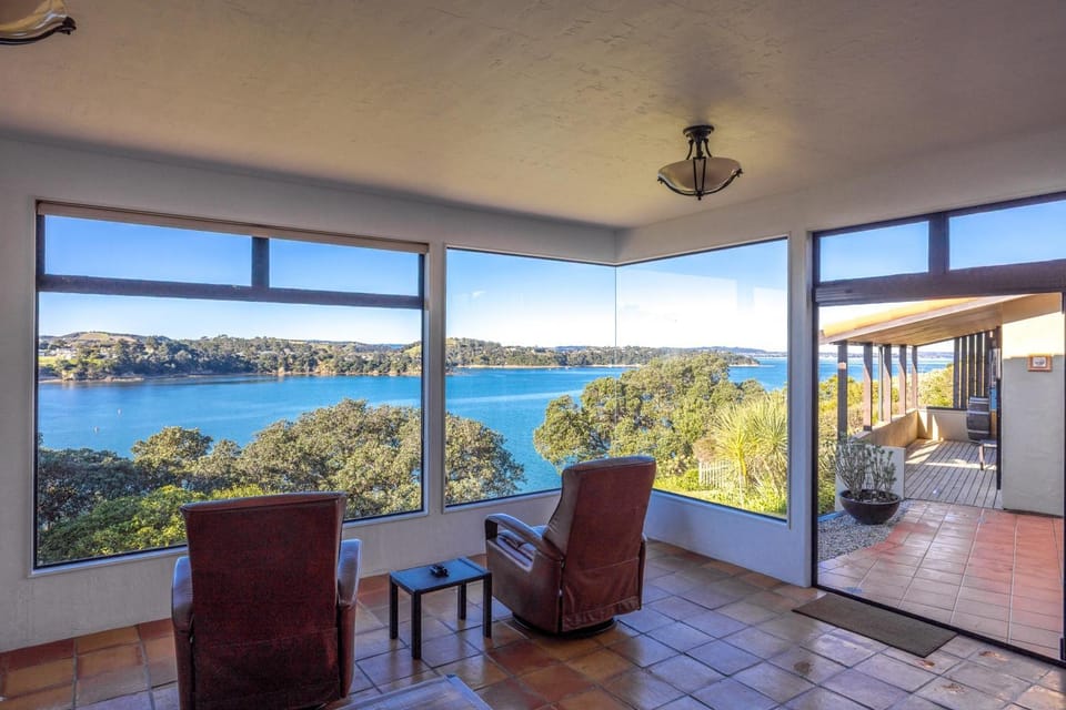 Living room, Sea view