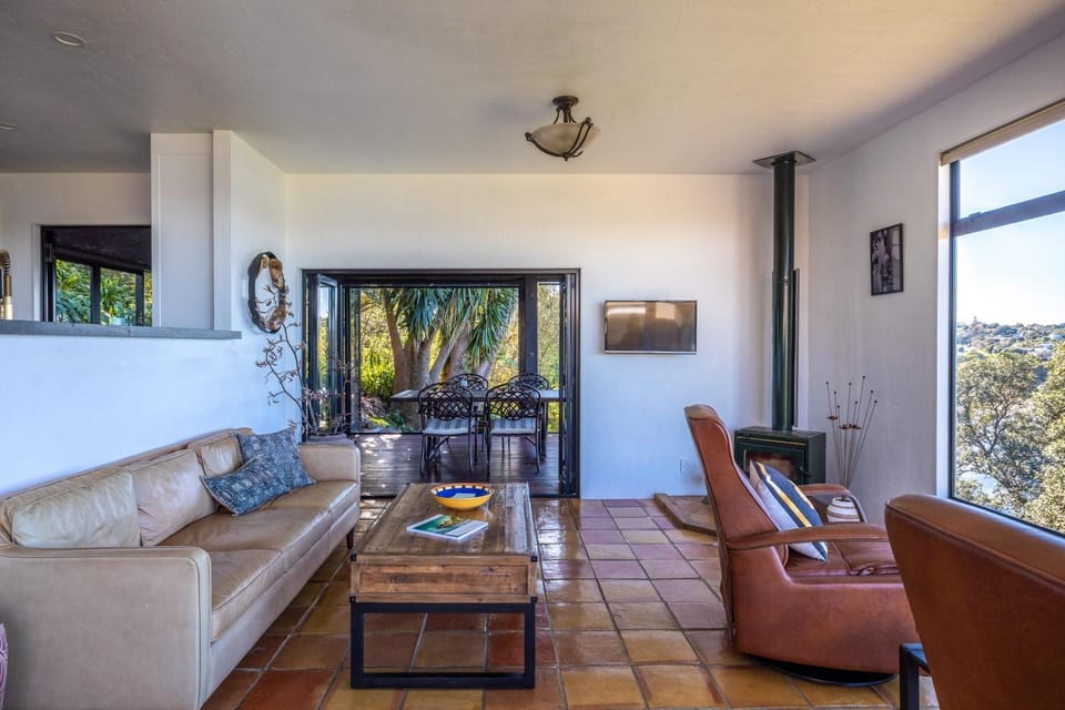 TV and multimedia, Living room, fireplace