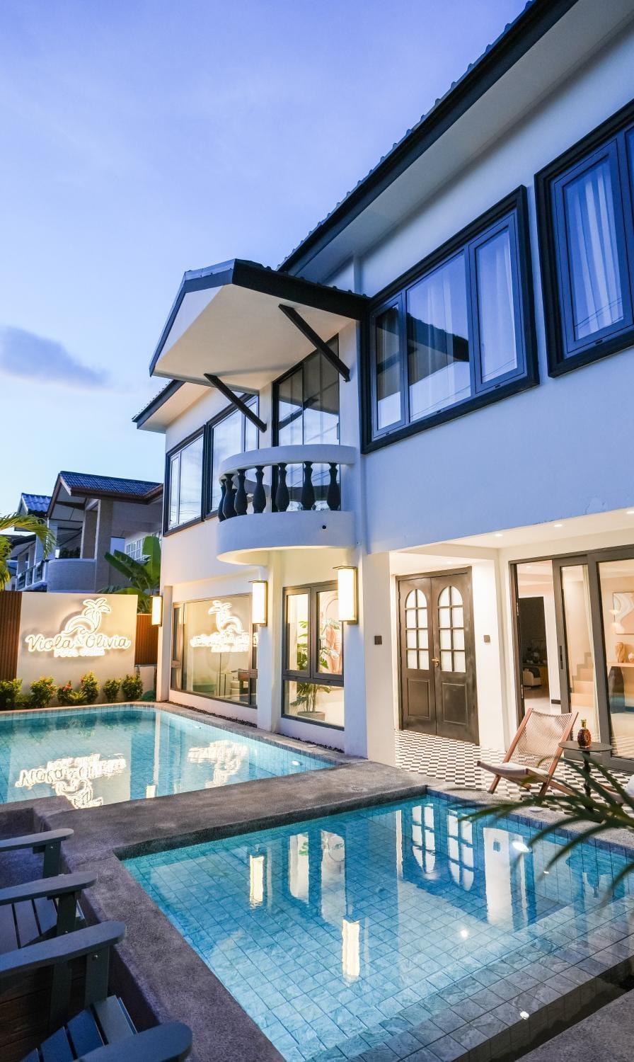 Property building, Pool view, Swimming pool, sunbed