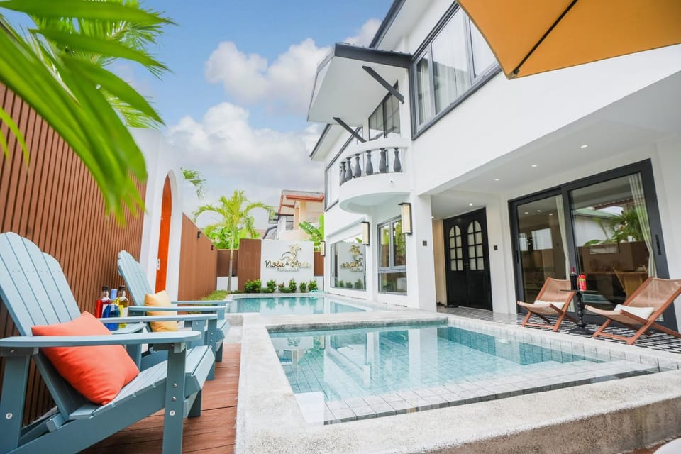 View (from property/room), Balcony/Terrace, Pool view