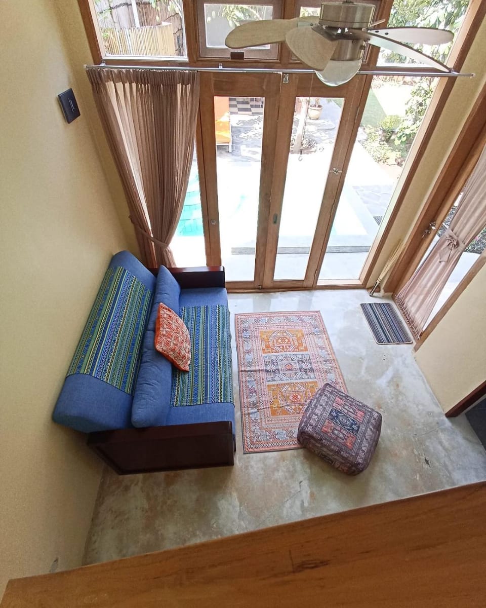 Balcony/Terrace, Living room, Photo of the whole room, Seating area, Bedroom
