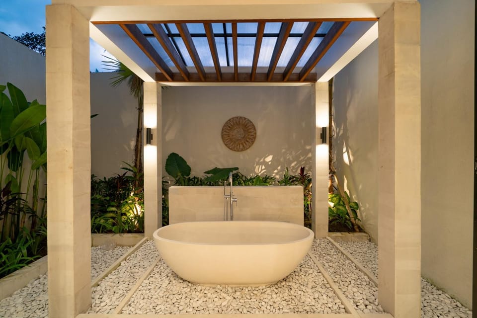 Bathroom, Bath