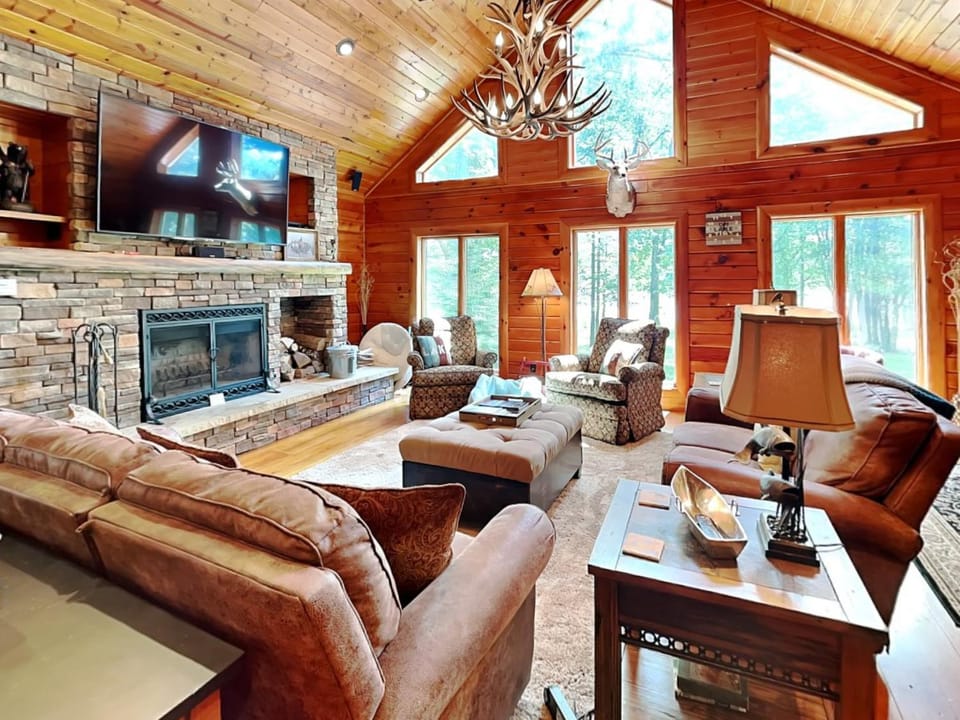 Crows Point Lakehouse House in Deep Creek Lake