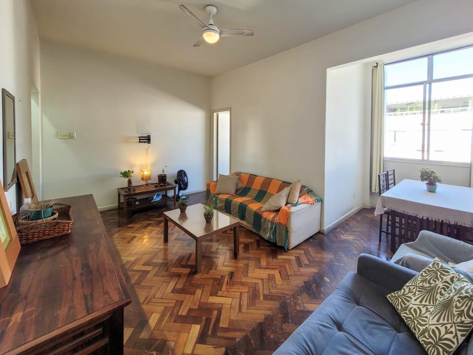 Copanossa 1 quadra da praia ! Vista incrível Apartment in Rio de Janeiro