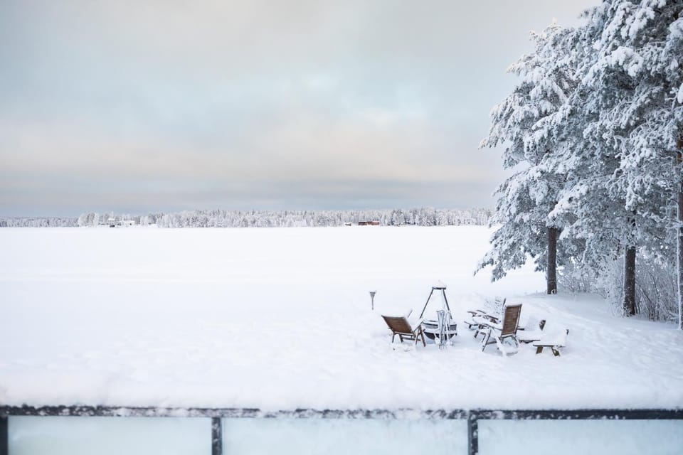 Arctic Snow Lake Mini Lodge Apartment in Rovaniemi