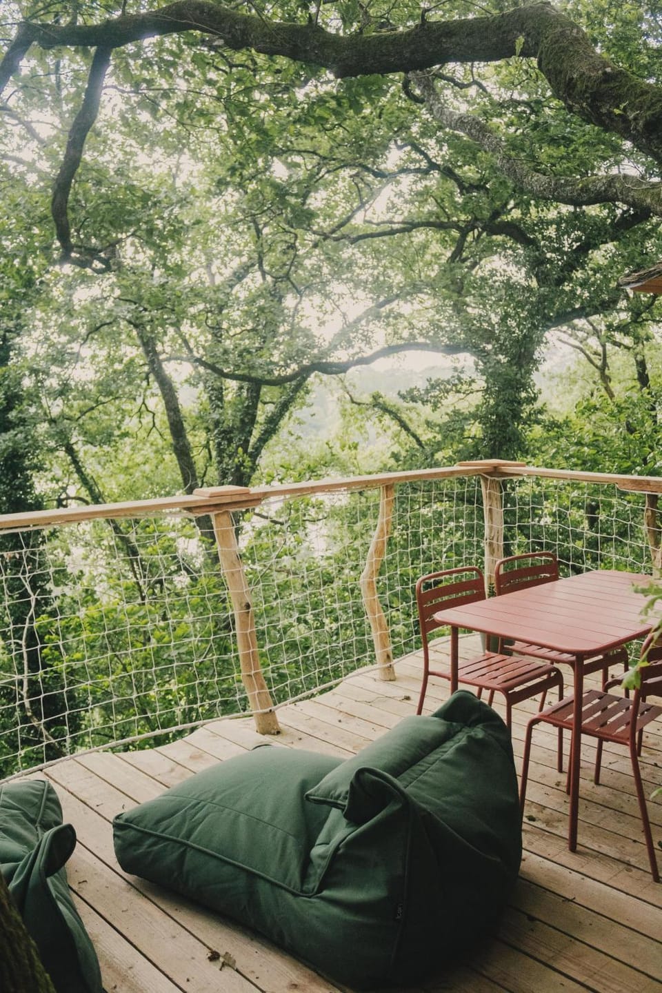 La Cabanoun, cabane perchée vue lac Luxury tent in Nouvelle-Aquitaine